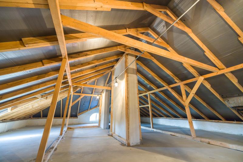 R&eacute;parer sa charpente endommag&eacute;e, guide pratique pour diagnostiquer les probl&egrave;mes